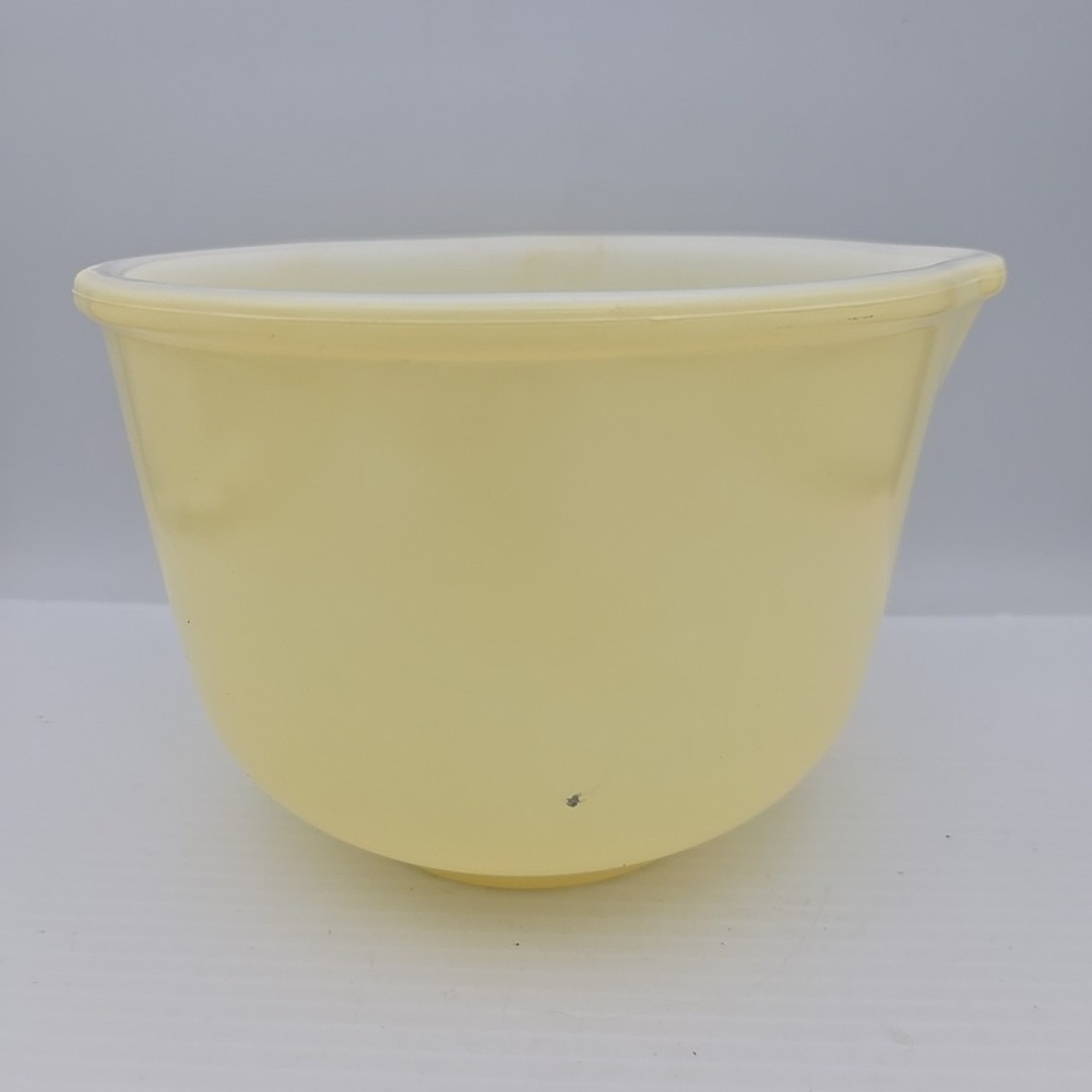 Vintage Glasbake 6.5" Milk Glass Yellow Mixing Bowl 20 CJ For‎ Sunbeam Mixer